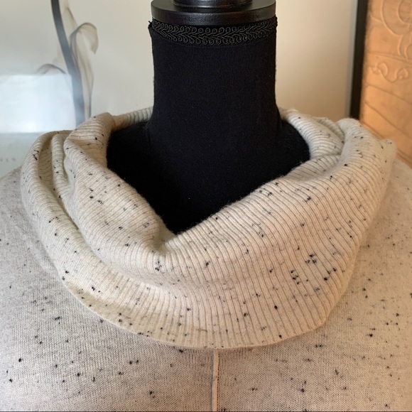 Cow neck sweater - Picture 7 of 8